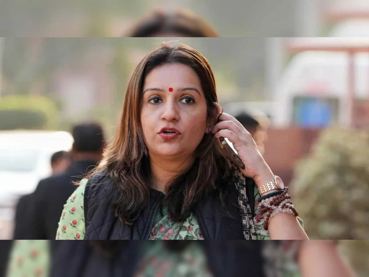 Shiv Sena MP Priyanka Chaturvedi writes to aviation