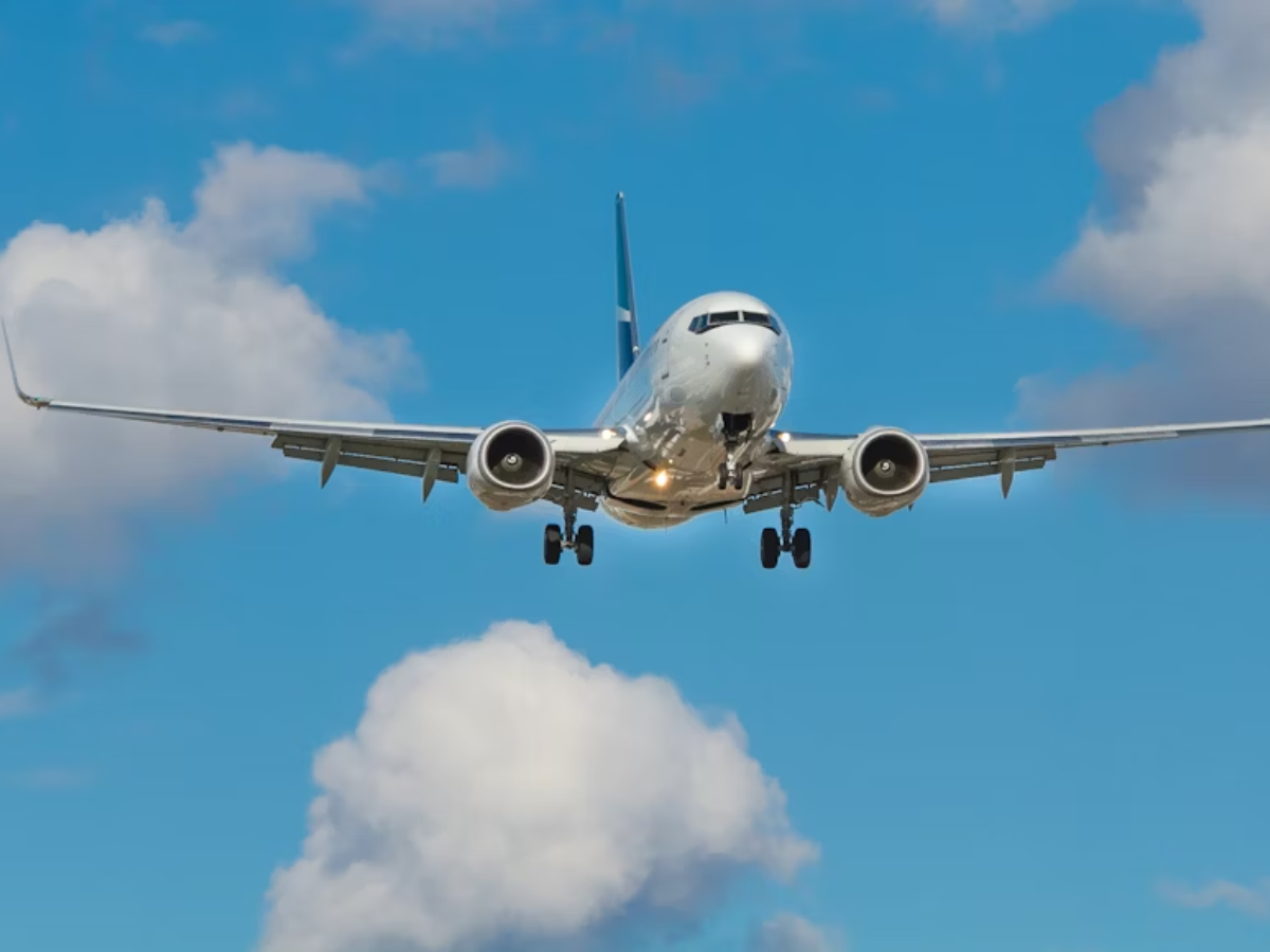 UK regulator issues safety notice for Boeing aircraft over fuel shutoff valve fault