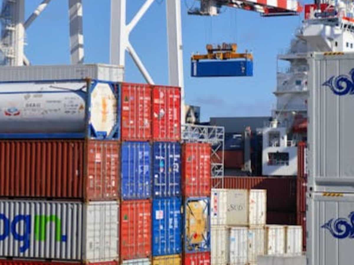 India's imports rise nearly 6% in Q1, Centre keeping a tab on foreign trade; exports fall 4%