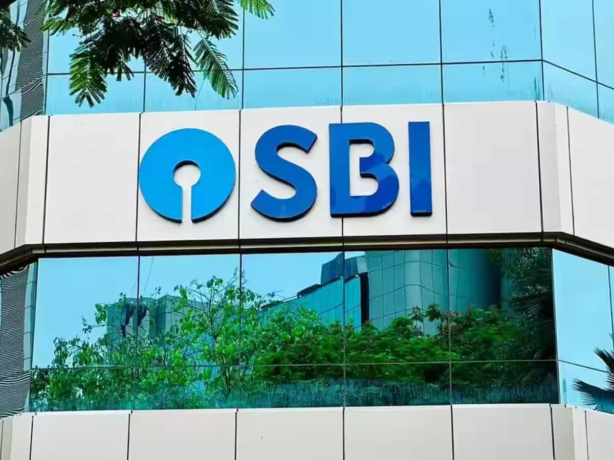 SBI sets floor price at Rs 811.05 for its Rs 20,000 crore bonds