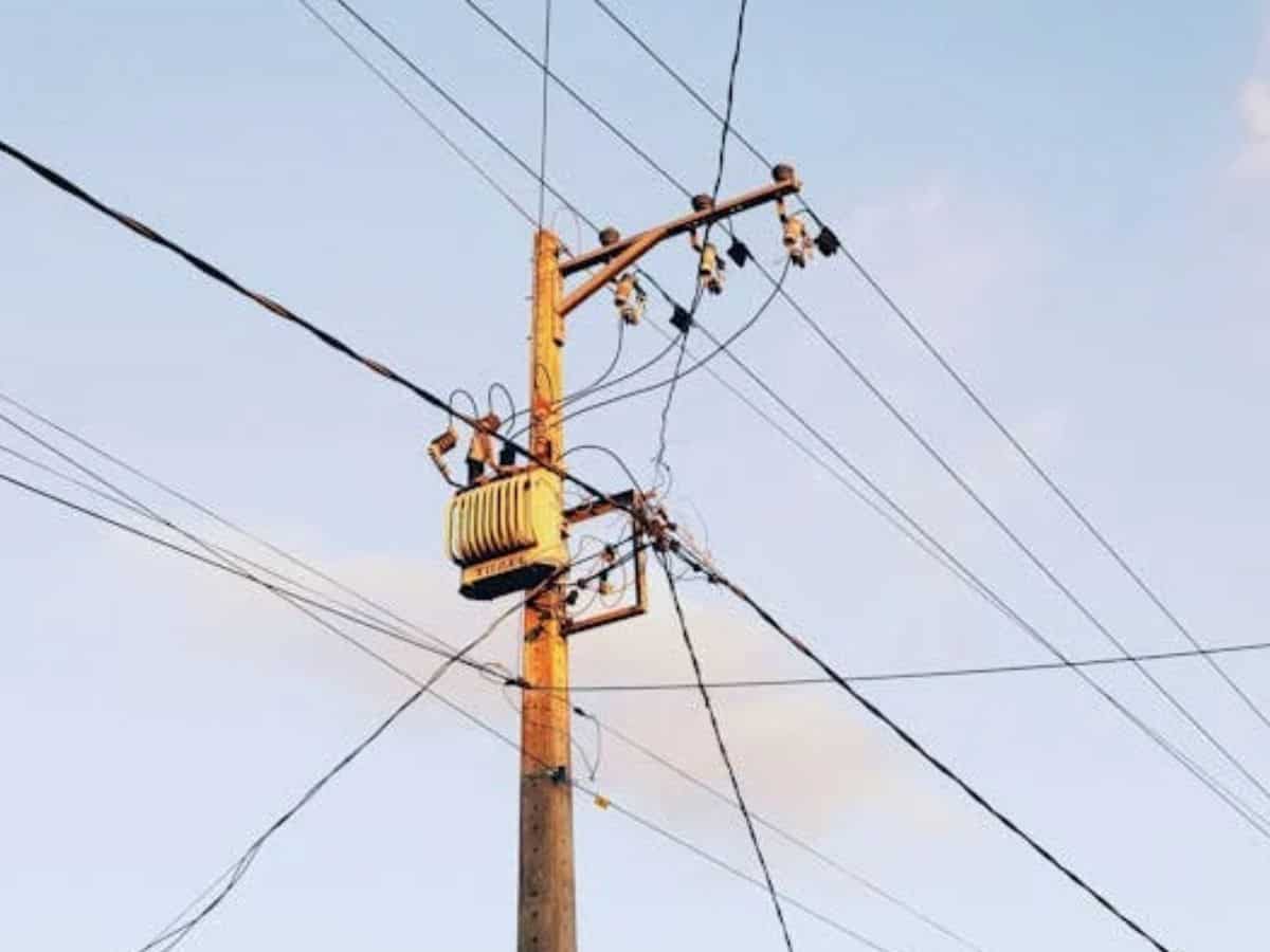 'High Volatility, High Margin': SEBI chief says power generators, institutional investors set to benefit from electricity derivatives