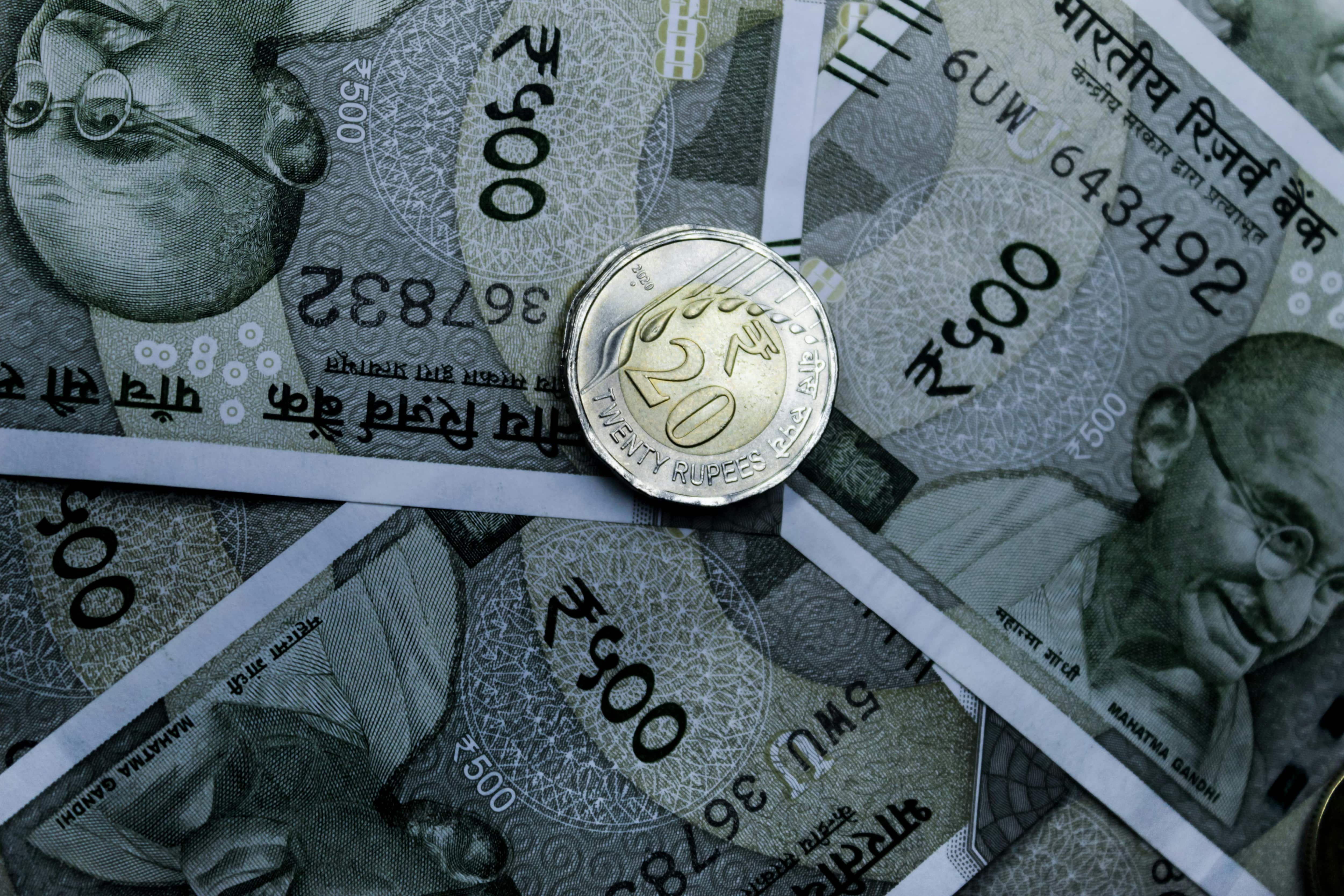 Rs 25,000 SIP starting at age 25 Rs 25,000 SIP starting at age 25