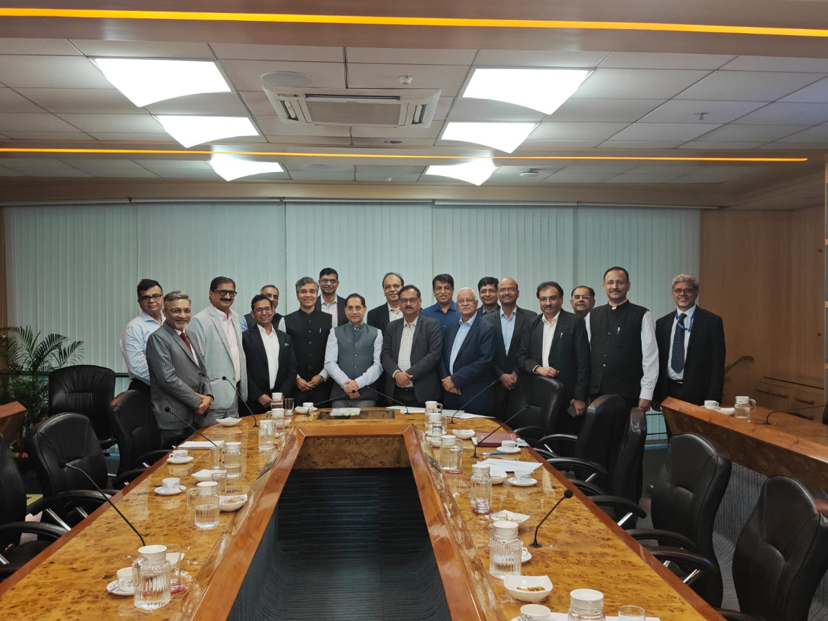 Top brokers meet Sebi chief; express concerns over