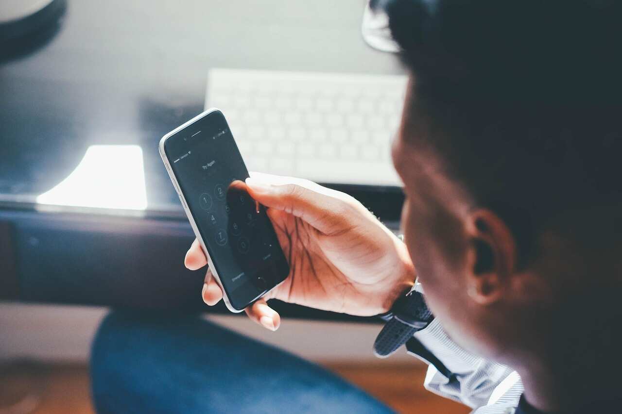 India's mobile exports skyrocket from Rs 1,500 crore to Rs 2 lakh crore in 10 years: Jitin Prasada