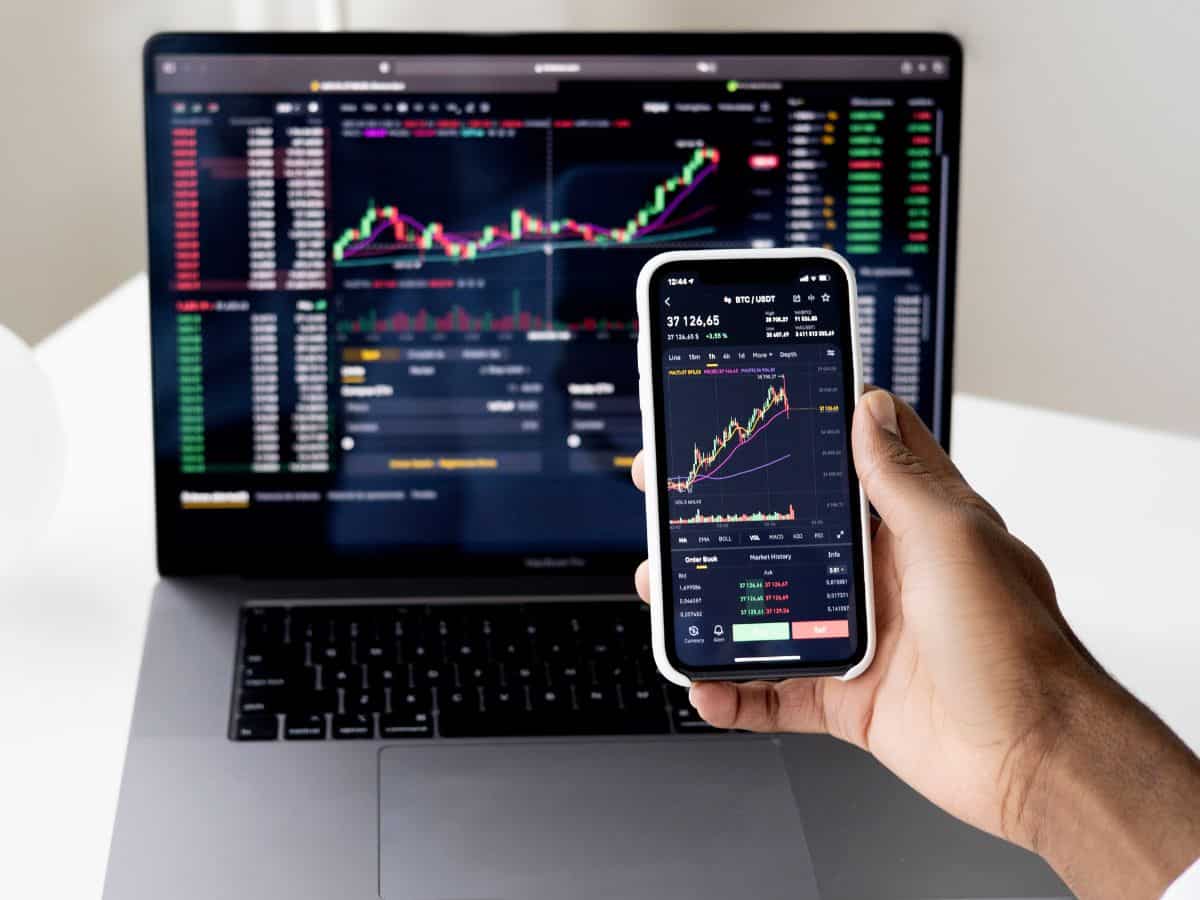 CreditAccess Grameen Share Price