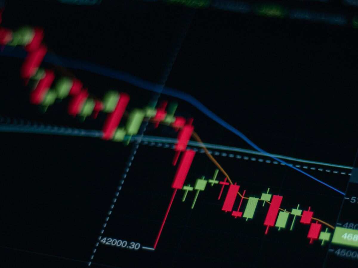 Sensex, Nifty50 extend losses to 2nd day dragged by IT, financial shares