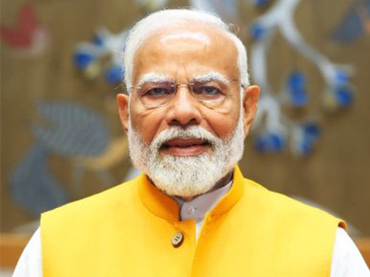 UP: PM Modi inaugurates, lays foundation stone of projects worth Rs 2,200 crore in Varanasi