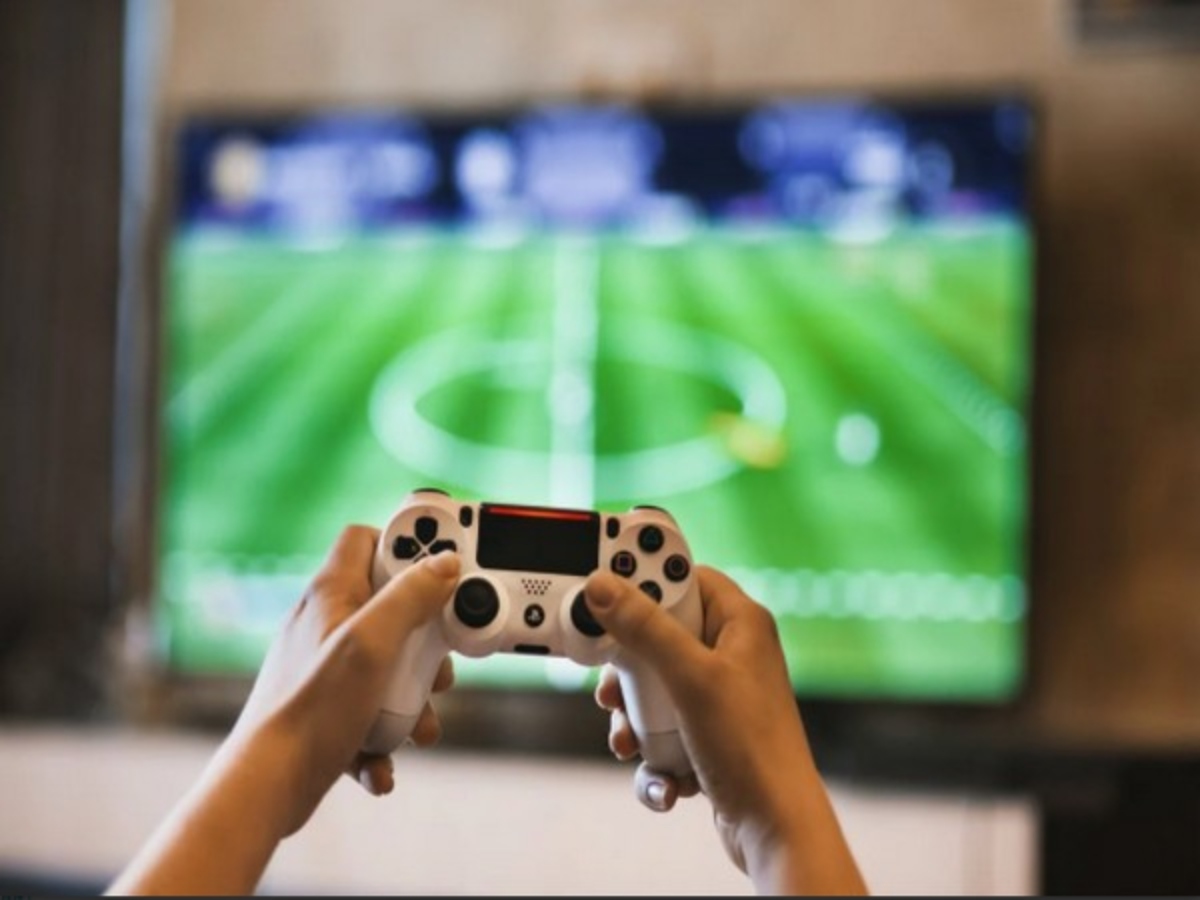 Cabinet clears Online Gaming Bill, online betting set to be punishable: Sources