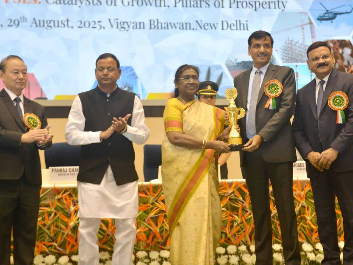 President confers SCOPE Eminence Award in HR Management to POWERGRID