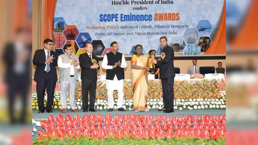 NTPC CMD Gurdeep Singh conferred with Leadership Excellence Award by President