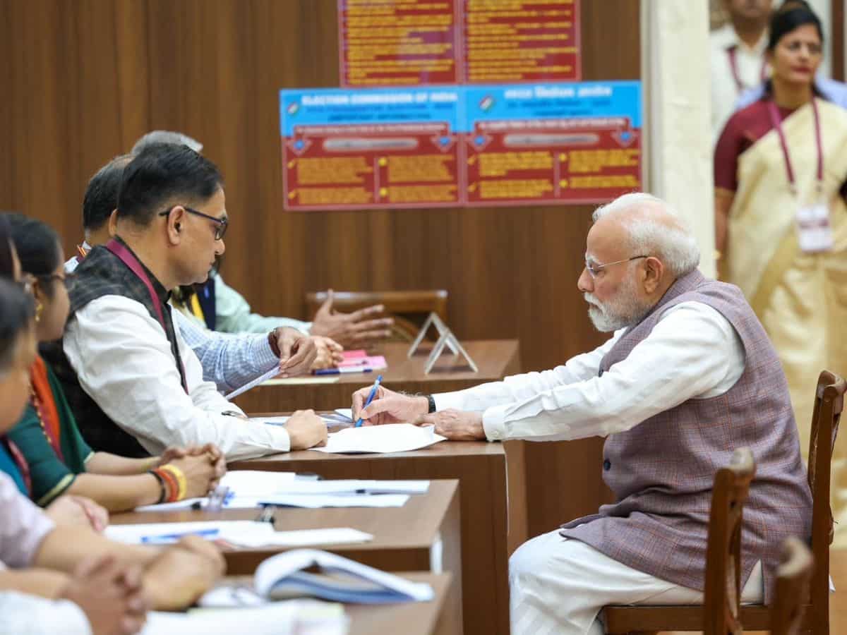 Vice President Election 2025: PM Modi casts first vote