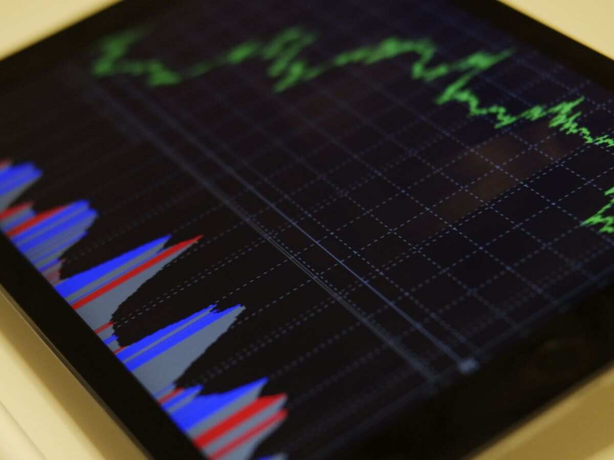 Vedanta Share Price