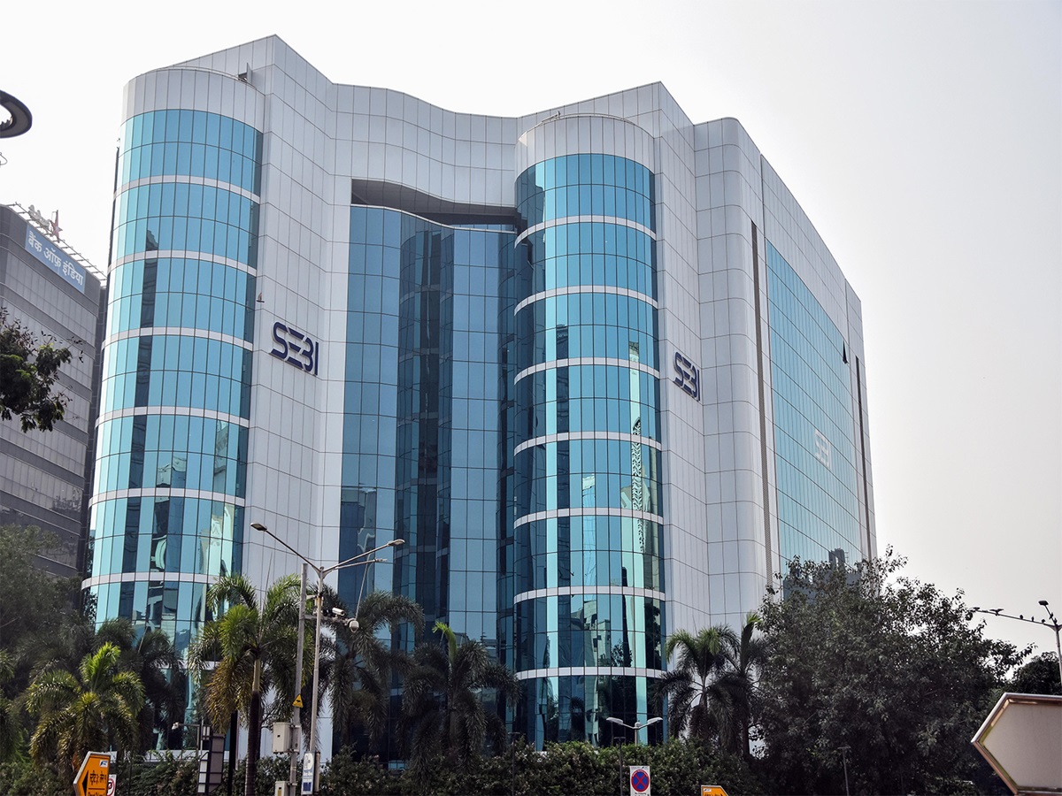 SEBI to consult govt on opening commodity derivatives to banks, insurers and pension funds