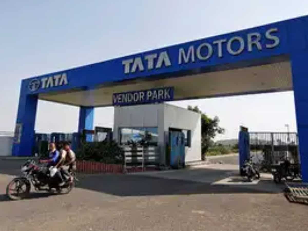 Moody’s cuts Tata Motors outlook to negative — here’s why