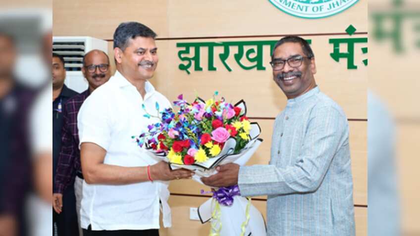 Who is Avinash Kumar, the new Chief Secretary of Jharkhand?