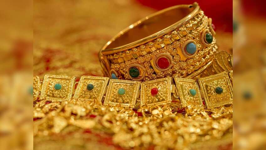 Gold price to touch Rs 1.23 lakh? Here's what analyst suggests: Levels ...