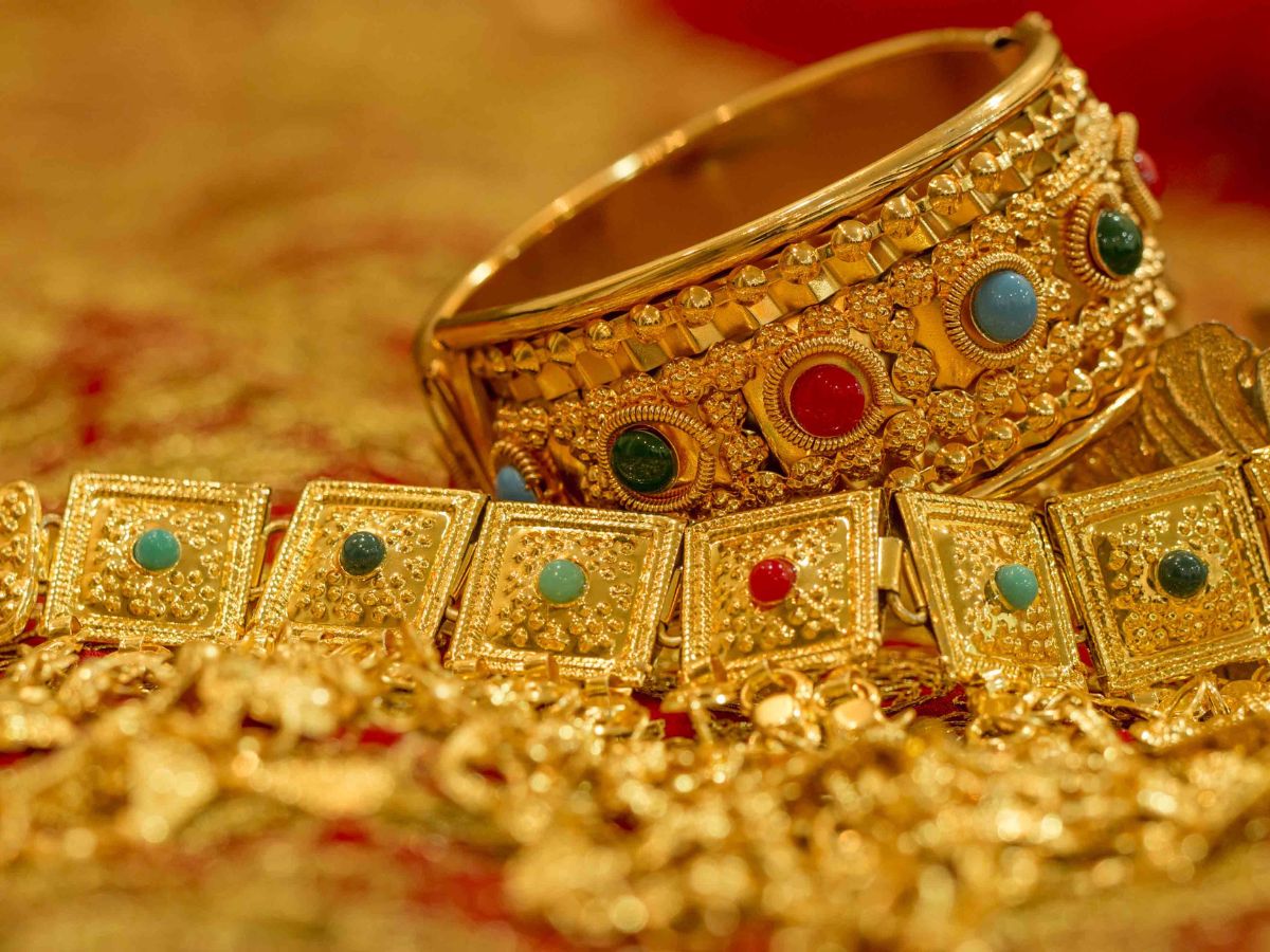 Gold price to touch Rs 1.23 lakh? Here's what analyst suggests: Levels ...