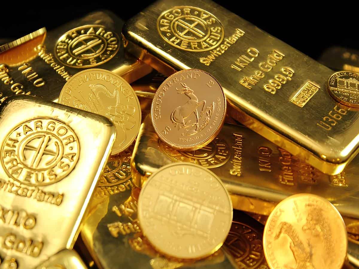 Gold hits all-time high above $4,000 globally; Indian futures touch Rs 1.22 lakh on MCX