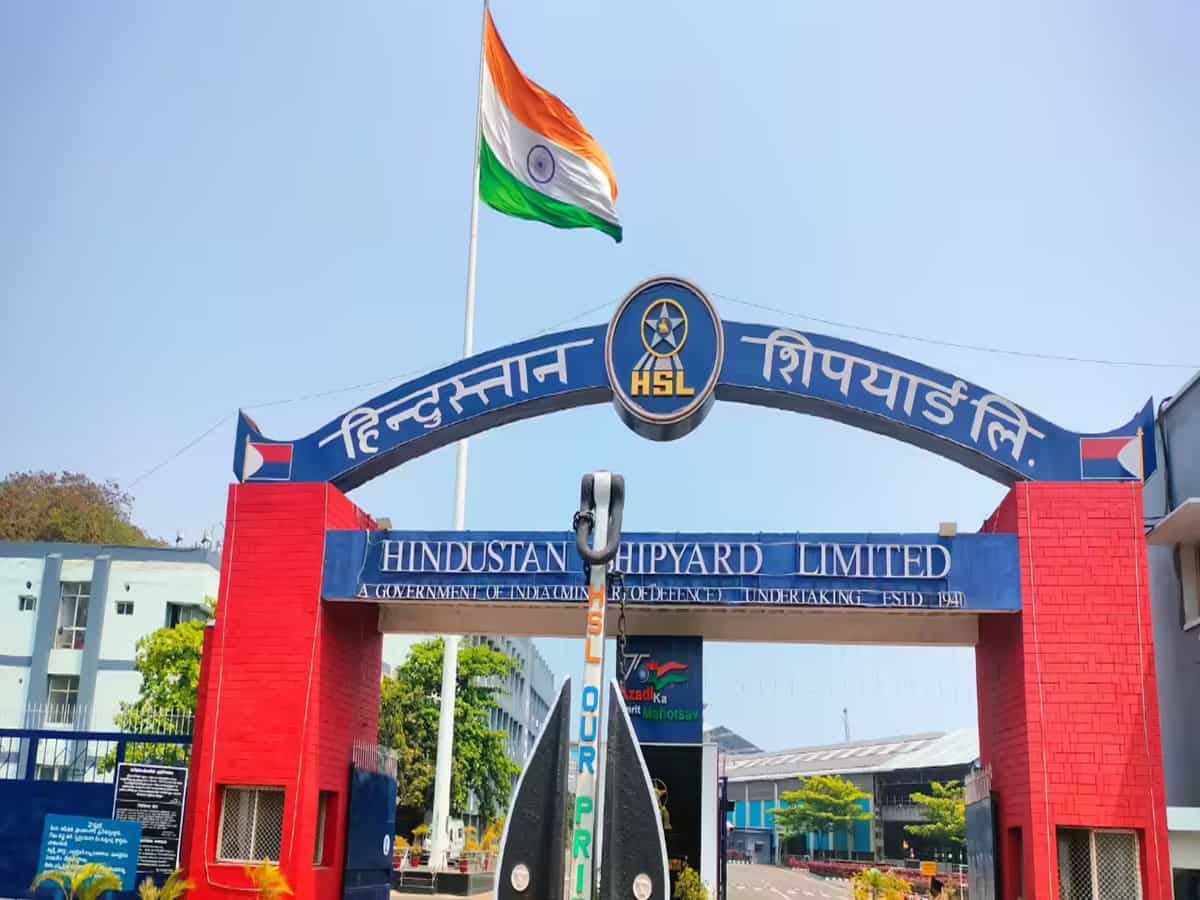 Hindustan Shipyard Limited conferred with Mini Ratna status