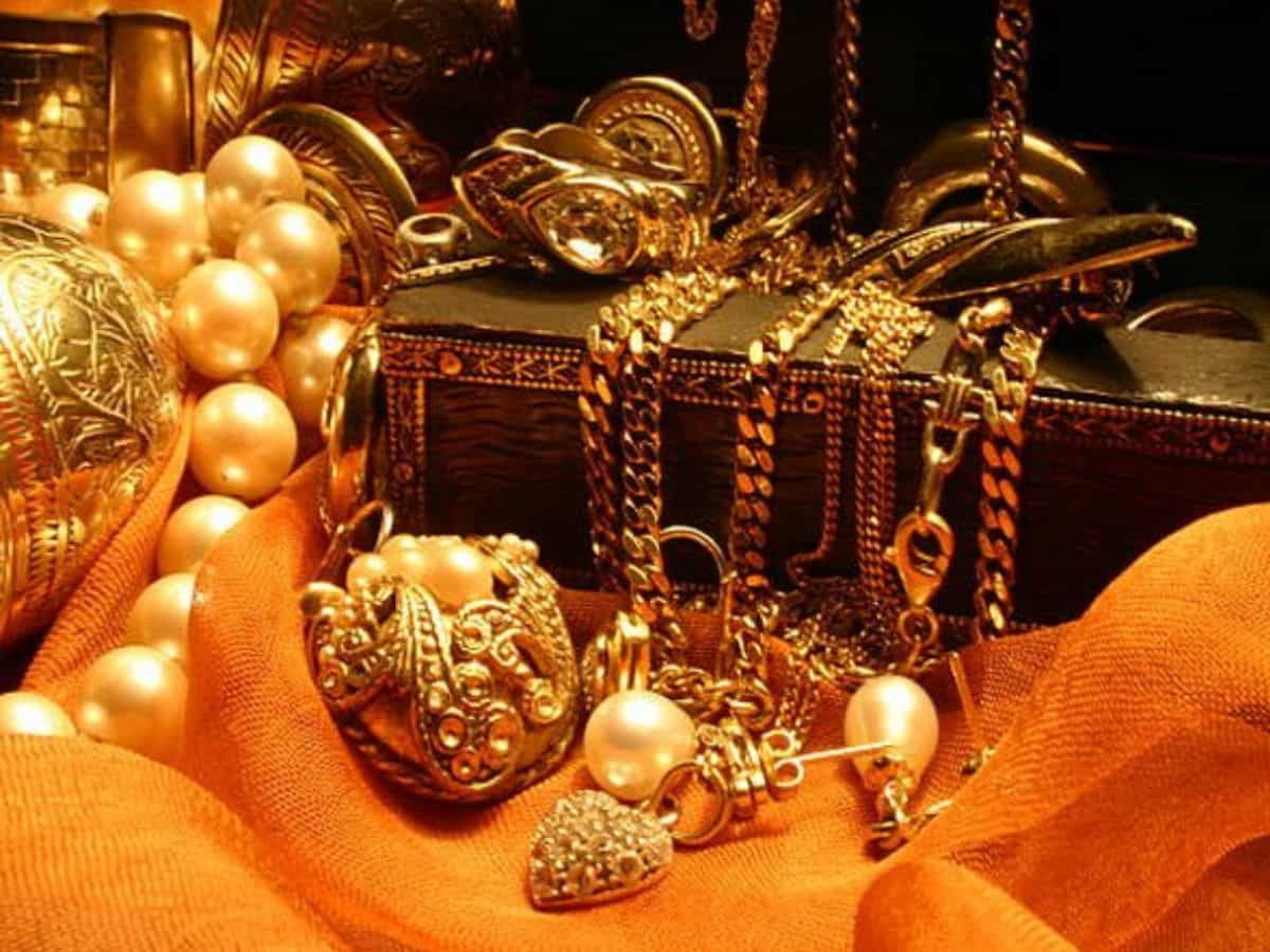 Could gold hit Rs 1.42 lakh per 10g this festive season?
