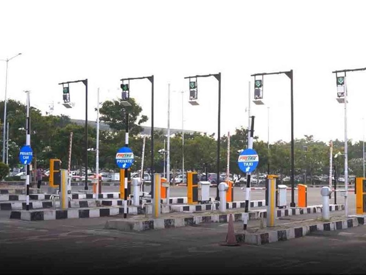 Govt recommends FASTag annual pass as ideal Diwali gift for hassle-free highway travel