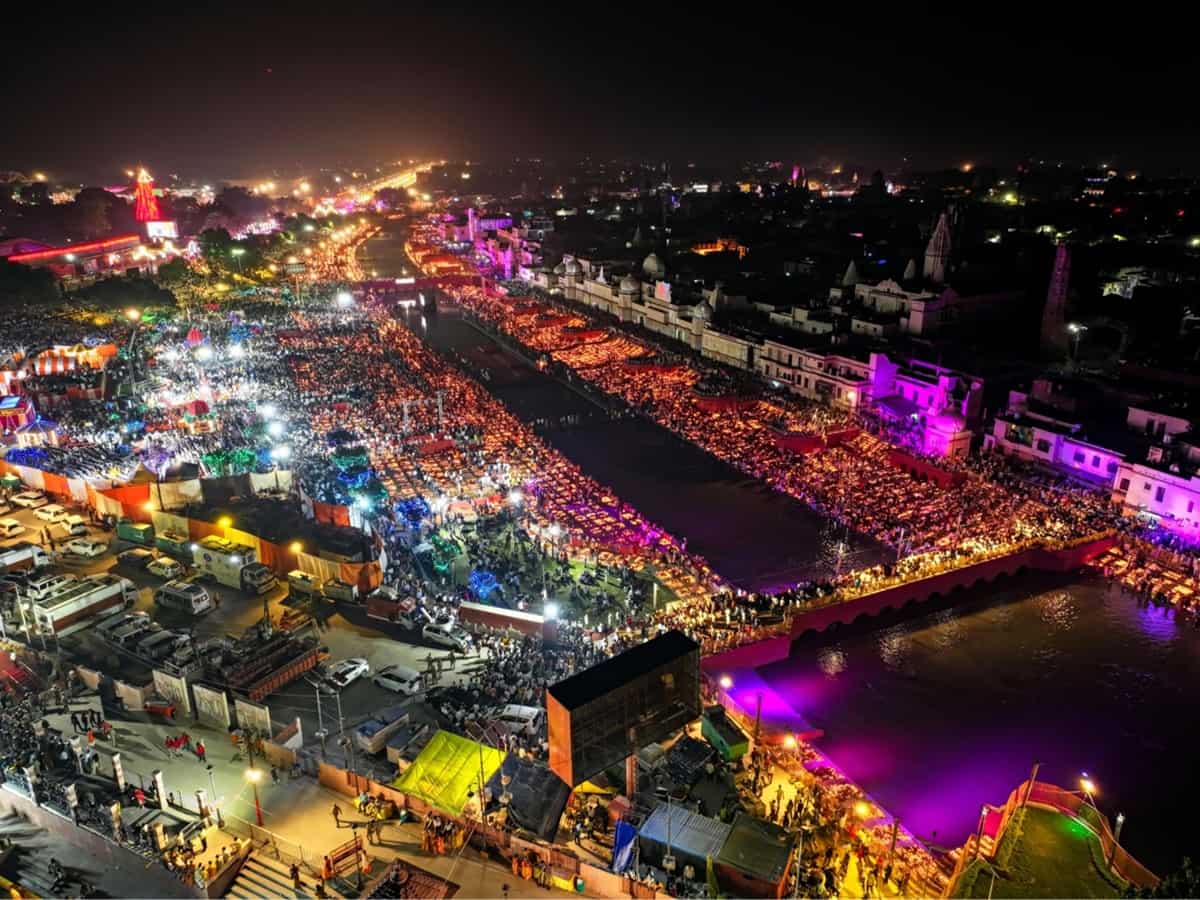 26 lakh diyas illuminate Ayodhya as Deepotsav 2025 sets two Guinness World Records