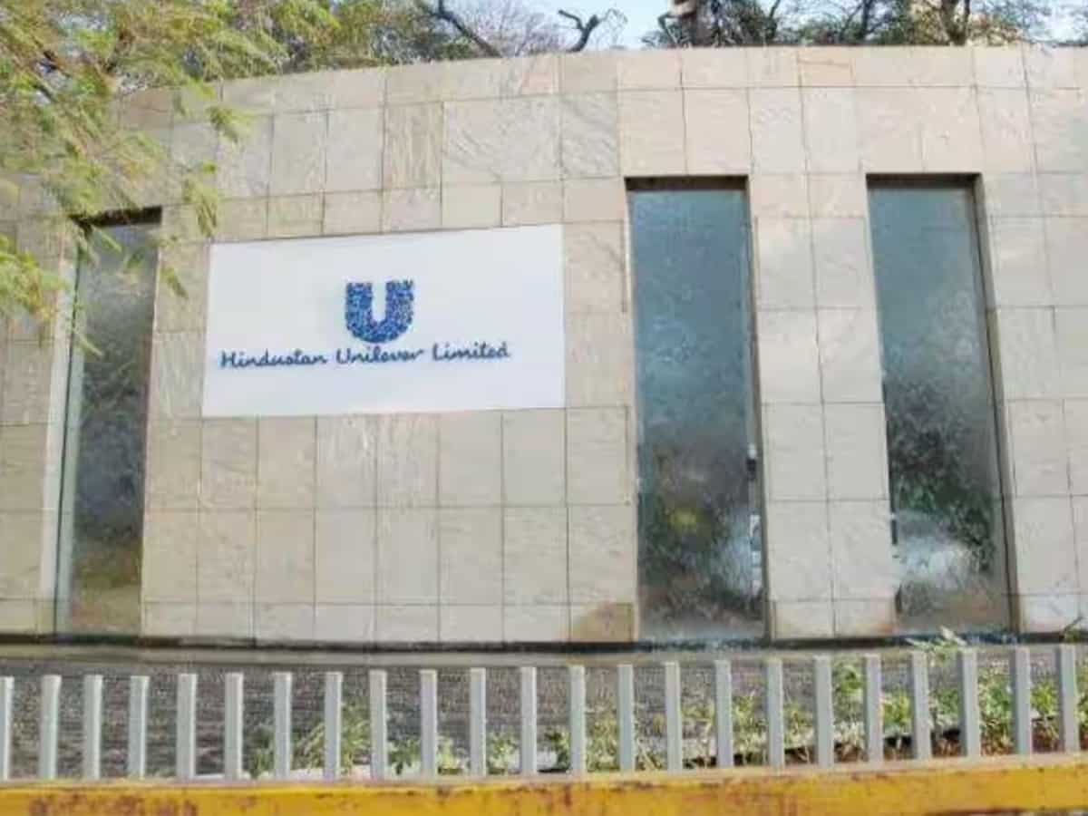 Hindustan Unilever Q2FY26 profit, revenue beat estimates; Shares rise 1.5% Hindustan Unilever Q2FY26 profit, revenue beat estimates; Shares rise 1.5%