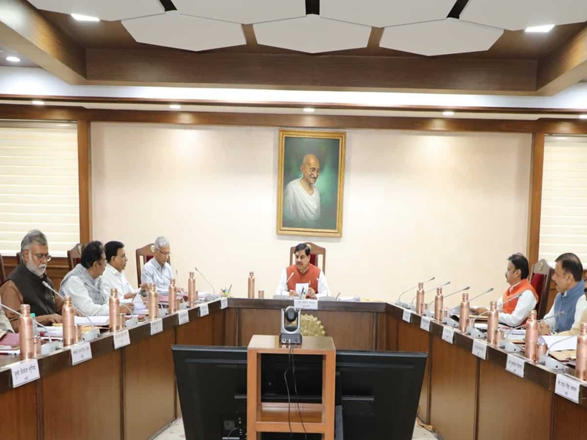 मप्र सरकार एकीकृत पेंशन योजना लागू करेगी, नया वेतन आयोग गठित करेगी और 2 लाख पद सृजित करेगी