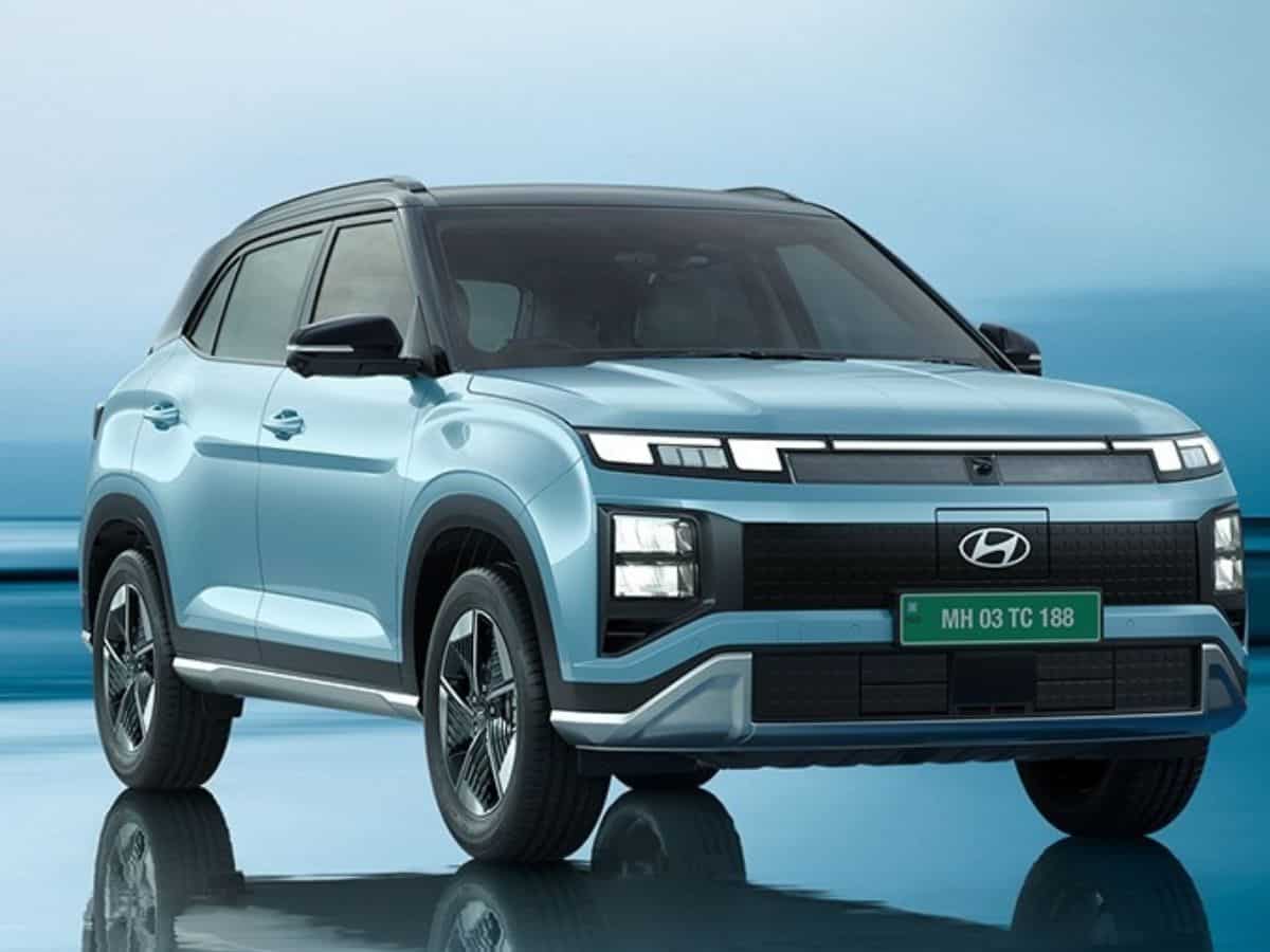 Hyundai Motor India Share Price: Buy, sell or hold — What should investors do now after Q2FY26 results? 