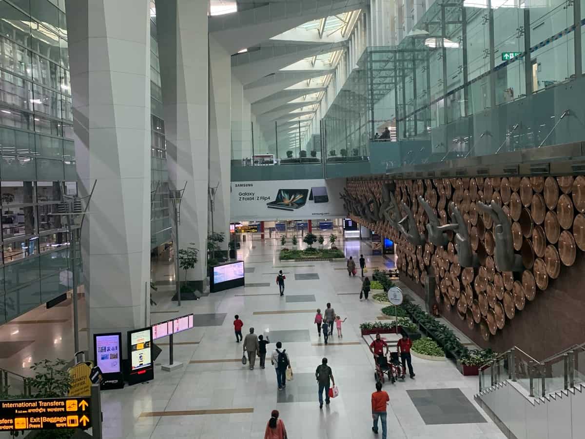 Delhi Airport flight operations resume after major technical glitch: Flights still delayed