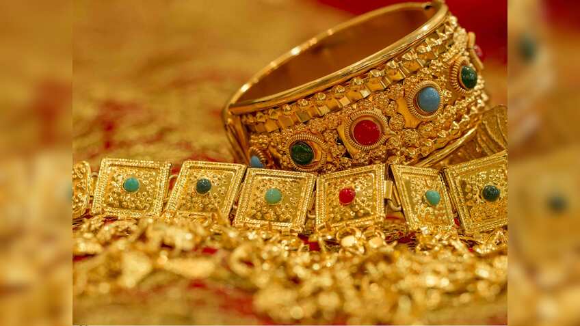 SEBI flags regulatory gaps, cautions investors on digital gold and e-gold products