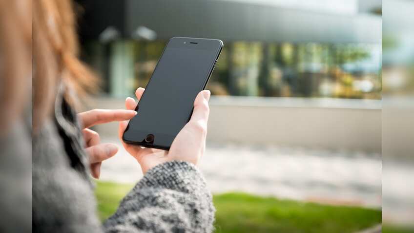 India's smartphone market at 5-year high, Apple logs highest-ever quarterly shipments