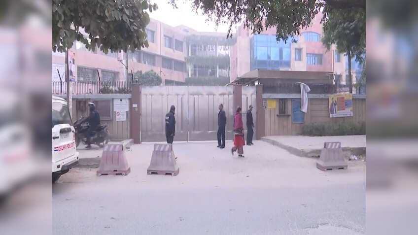 Delhi schools switch to hybrid mode as GRAP stage III curbs take effect; will schools close tomorrow?