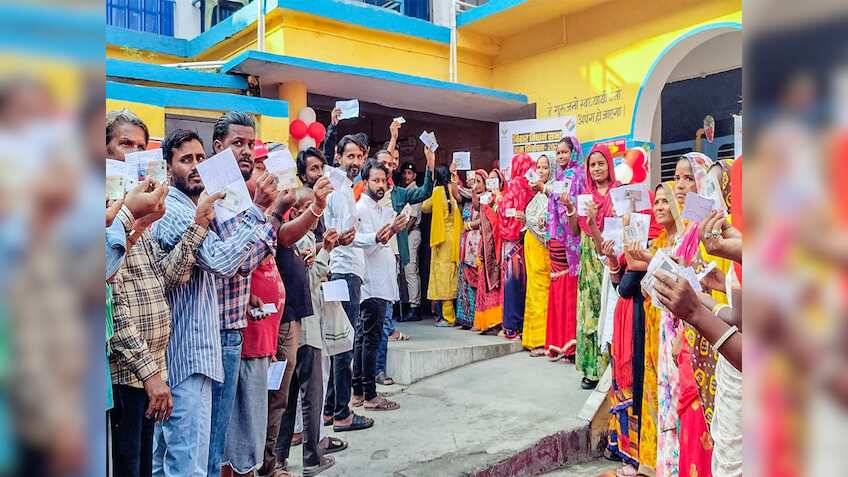 Bihar Election Exit Polls Result 2025: Nitish poised for comeback with NDA sweep; Tejashwi, Mahagathbandhan face setback