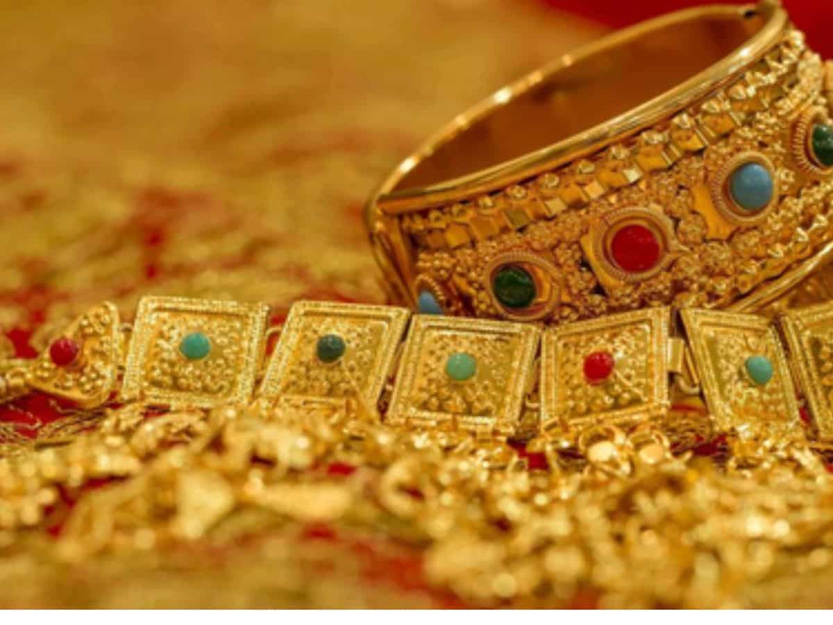 Gold and Silver Prices This Evening: White metal surges by nearly Rs 5,000, yellow rises by about Rs 1,500 - Key updates