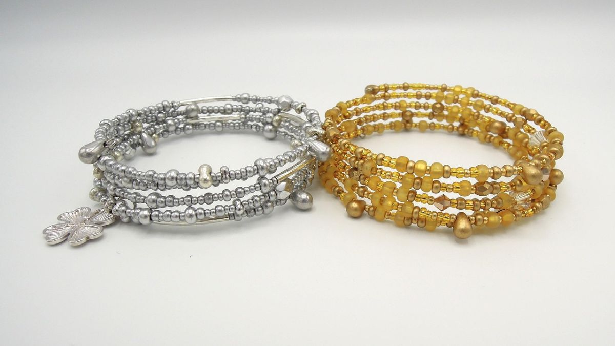 Gold and Silver prices this evening: Yellow metal slips nearly by Rs 760, white metal drops by about Rs 1,716; check intraday movement