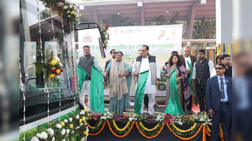 Delhi adds 40 electric buses at Azadpur as CM Rekha Gupta flags off new fleet