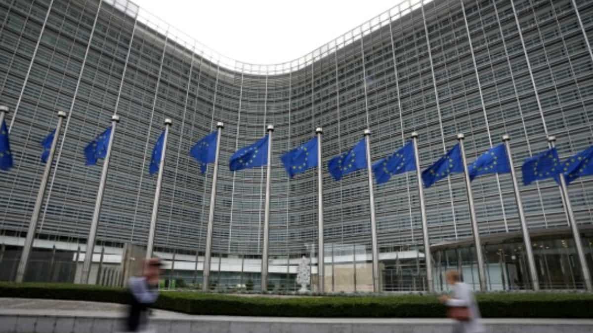 EU pushes back against US plan for Ukraine peace deal