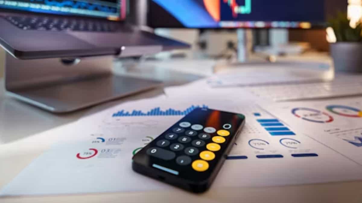 DLF Share Price Target