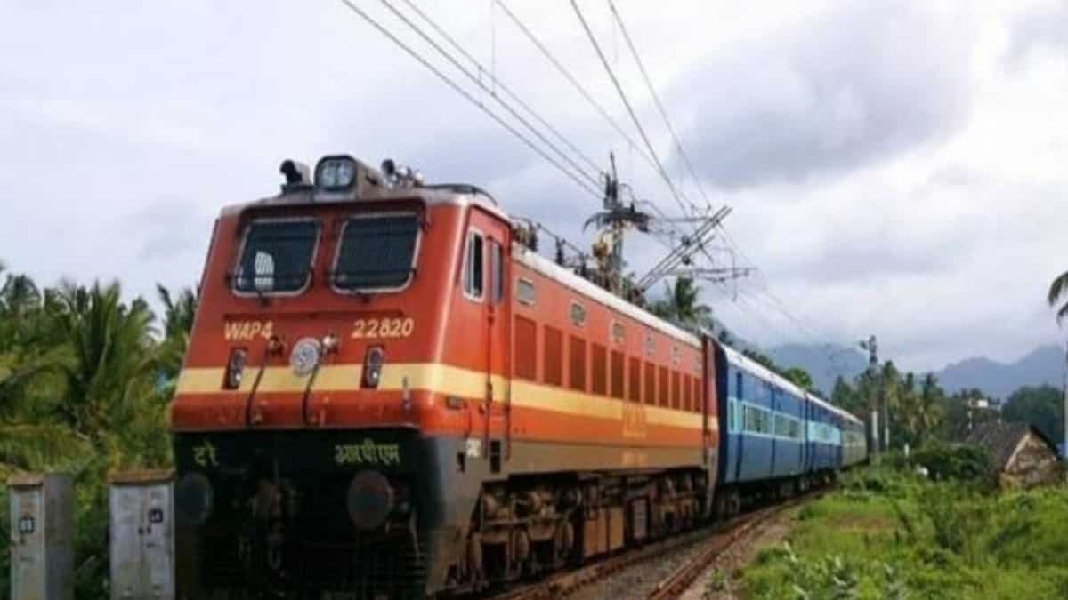 Big Relief for Transporters: Indian Railways eases parcel leasing rules, slashes aggregator fee by 50%