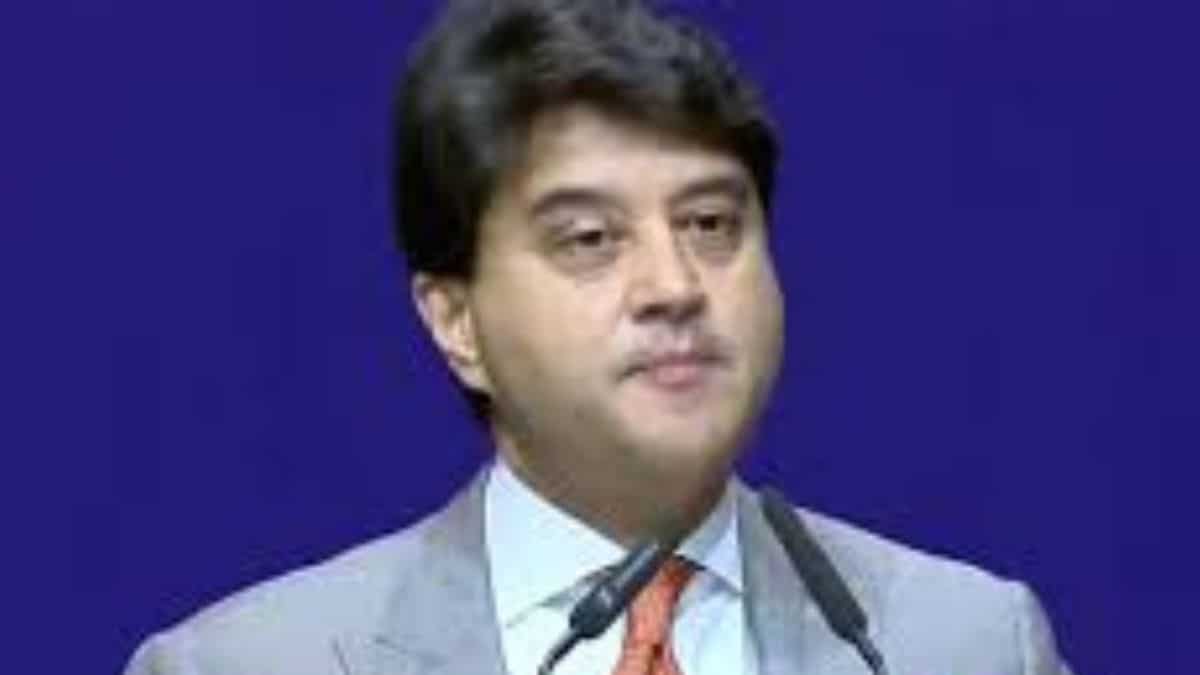 Sanchar Saathi app isn’t mandatory! Here’s what Jyotiraditya Scindia says about privacy and deleting it