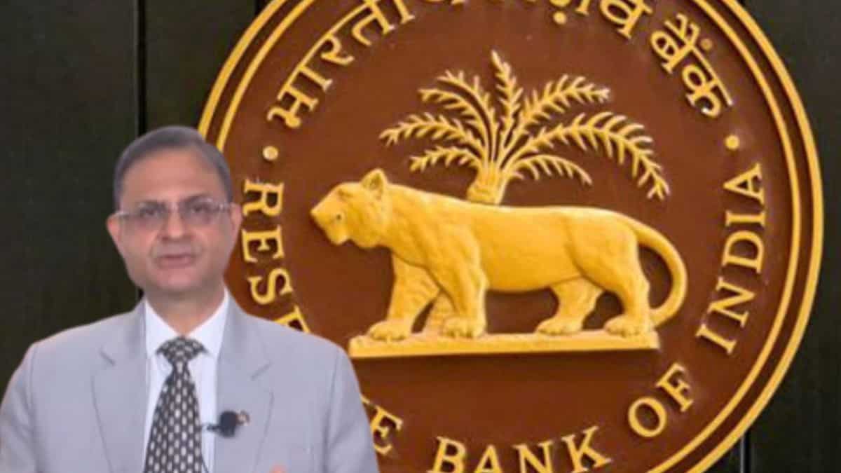 Will 6-quarter high GDP growth, record low inflation prompt MPC to cut rate in December?