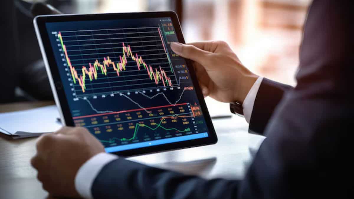 Stock Market Today: Sensex starts flat, Nifty above 26000—HUL, TMPV top losers