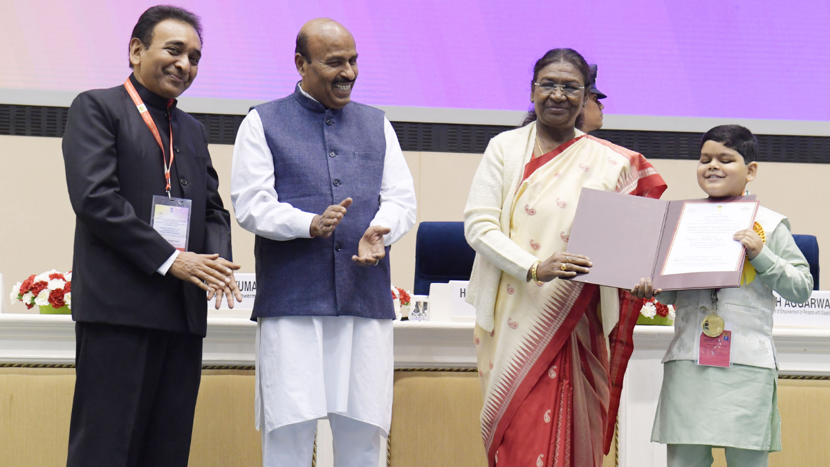 President Murmu presents national awards, urges inclusive growth for persons with disabilities