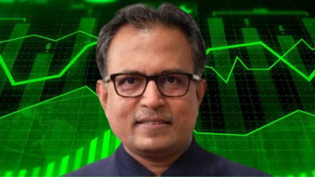 Rupee meltdown vs GDP surge: Nilesh Shah’s advice for investors ahead of 2026