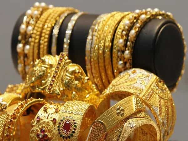 Gold and Silver Prices This Evening: White metal falls by Rs 3,659 after hitting an all-time high yesterday