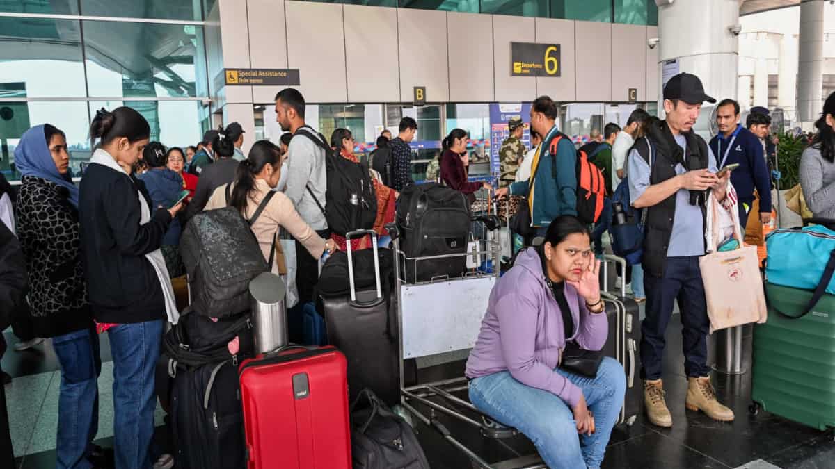 IndiGo flight delays leave passengers stranded in Ahmedabad; Ministry, DGCA take action