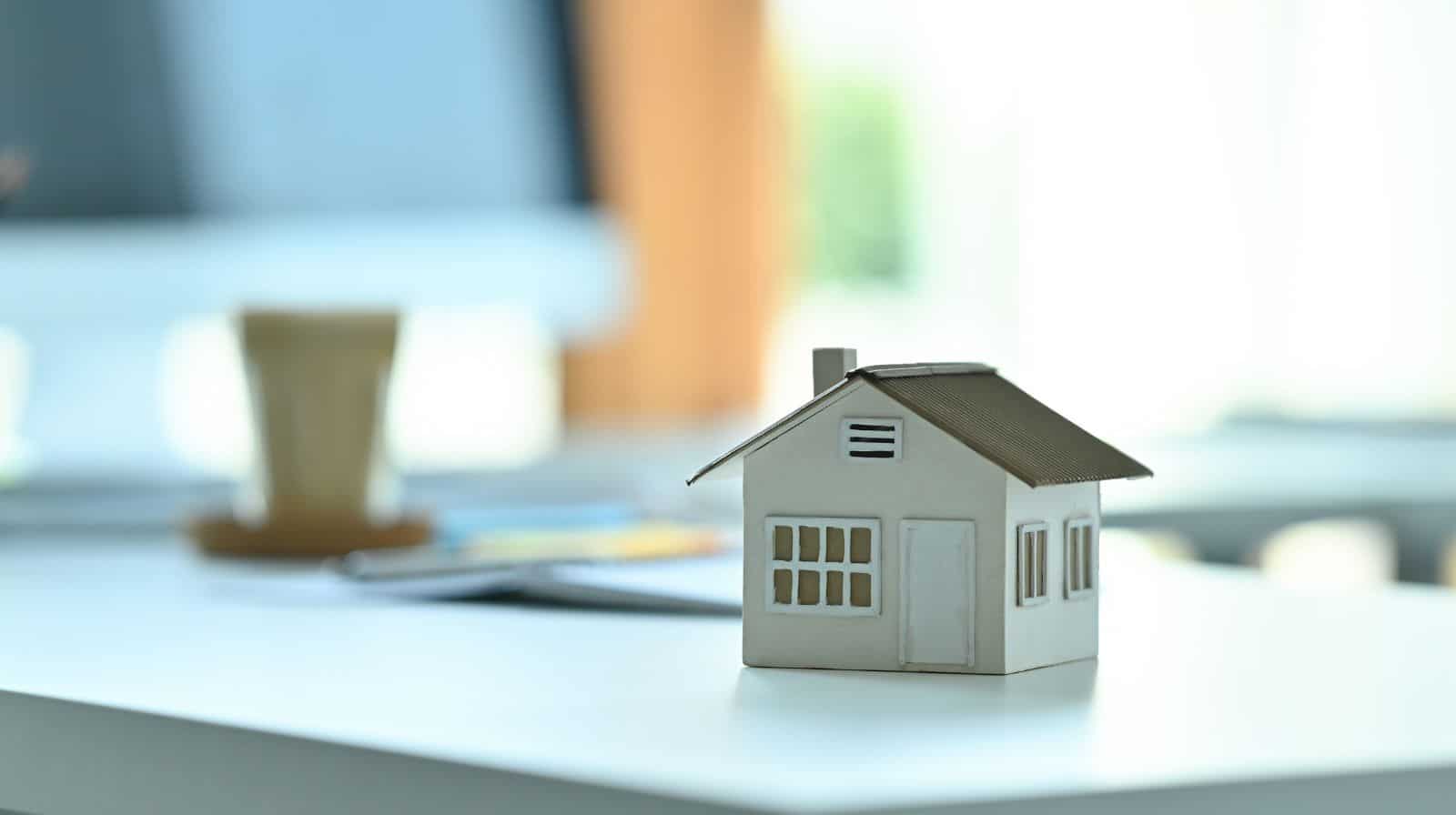 Now the question arises that how much salary is needed to buy a 75 lakh house