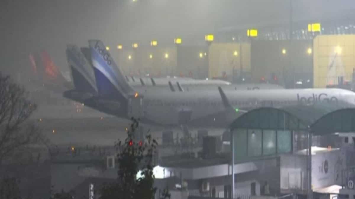 Severe fog conditions affect air travel in Delhi and other cities