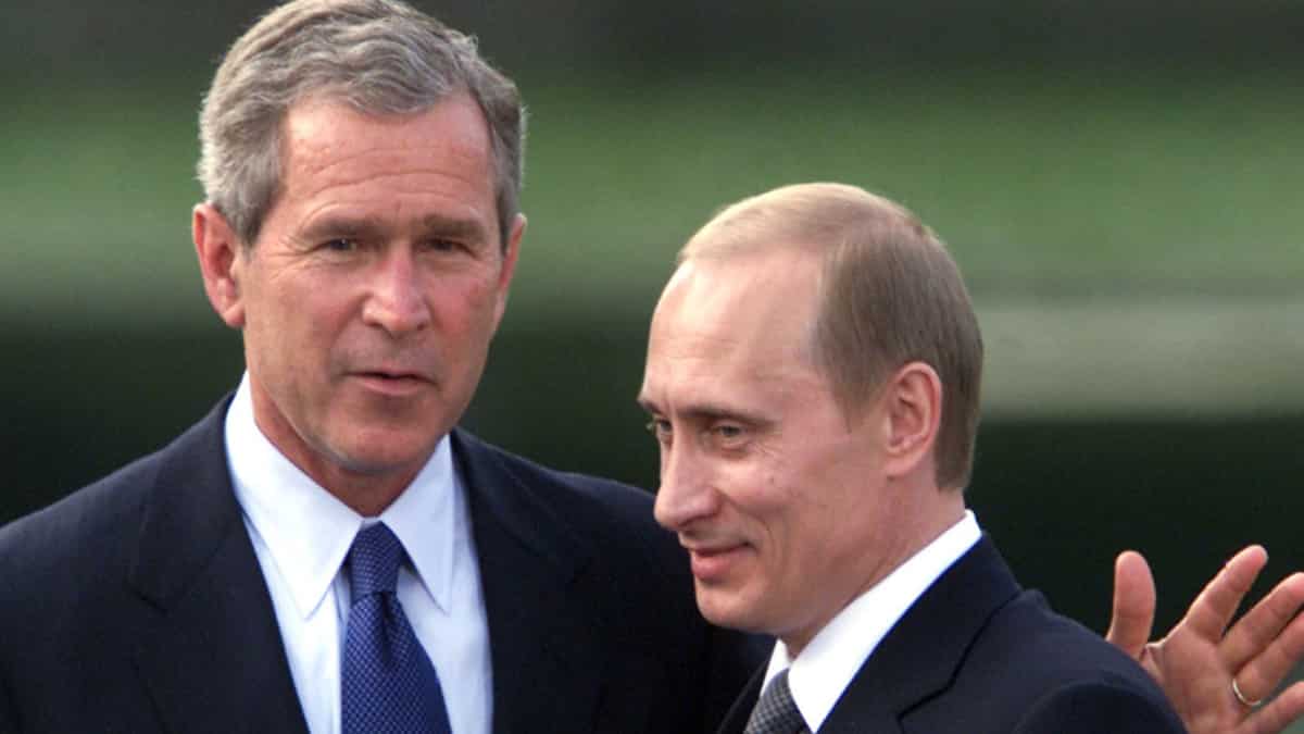Declassified transcripts show Putin warned Bush about Pakistan’s nuclear risks